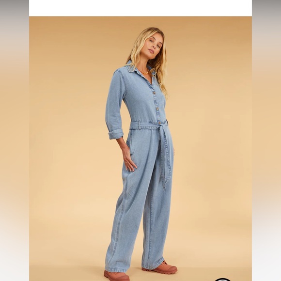 Salty Blonde Sunday Uniform Long Sleeve Jumpsuit - Picture 2 of 5
